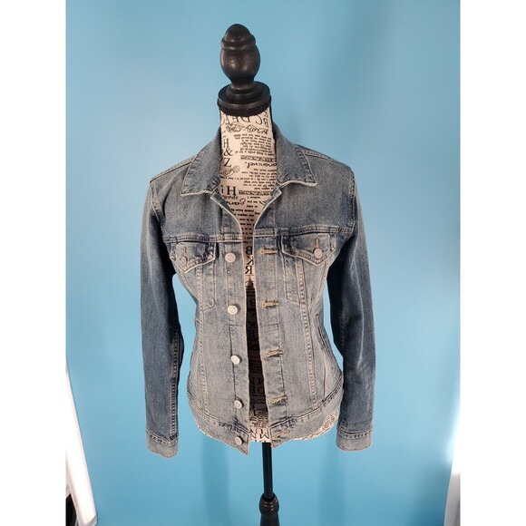 Lucky Brand Denim Jacket Sm Light Wash Tomboy Trucker  Flap Pockets Classic - Picture 3 of 16